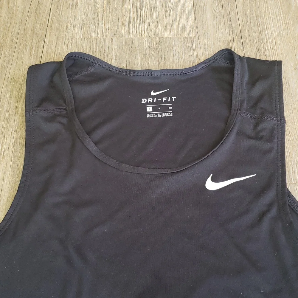NIke Dri - Fit black tank top - Picture 7 of 13